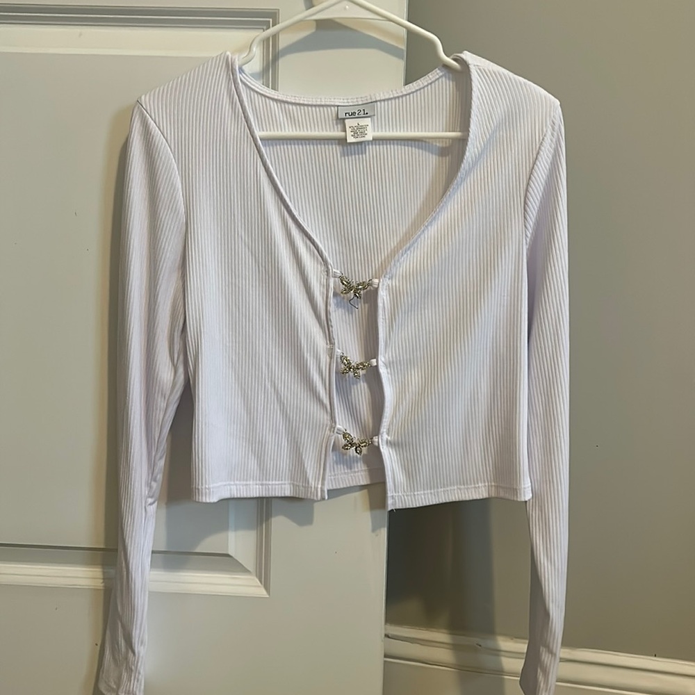 cute go out top, butterfly winch in front
